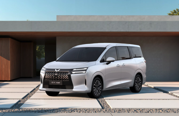 玖富智配 五菱全新MPV、领克10等正式亮相，这批申报新车有点料！