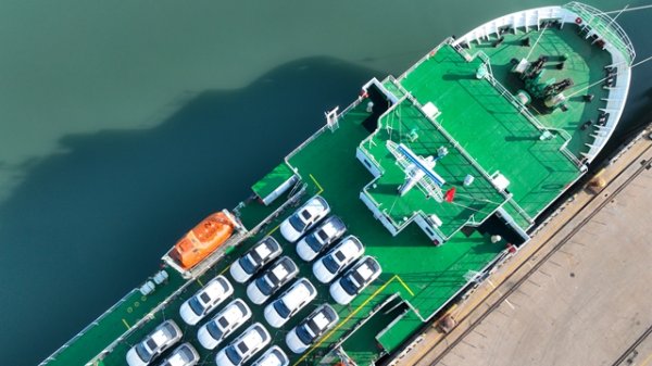 典丰投资 特朗普关税致贸易不确定性增大，德国经济或面临第三年“零增长”