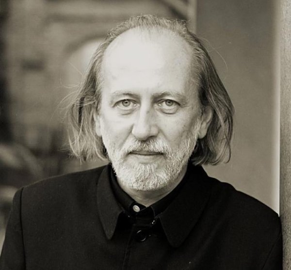 鼎冠优配 揭秘诺贝尔文学奖得主拉斯洛：迷恋中国，还是李白的粉丝